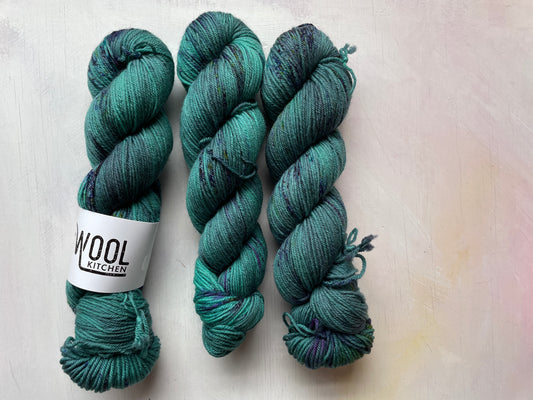 SALE teal speckles 3 skein bundle BFL DK Wool from the hand dyed yarn expert, The Wool Kitchen